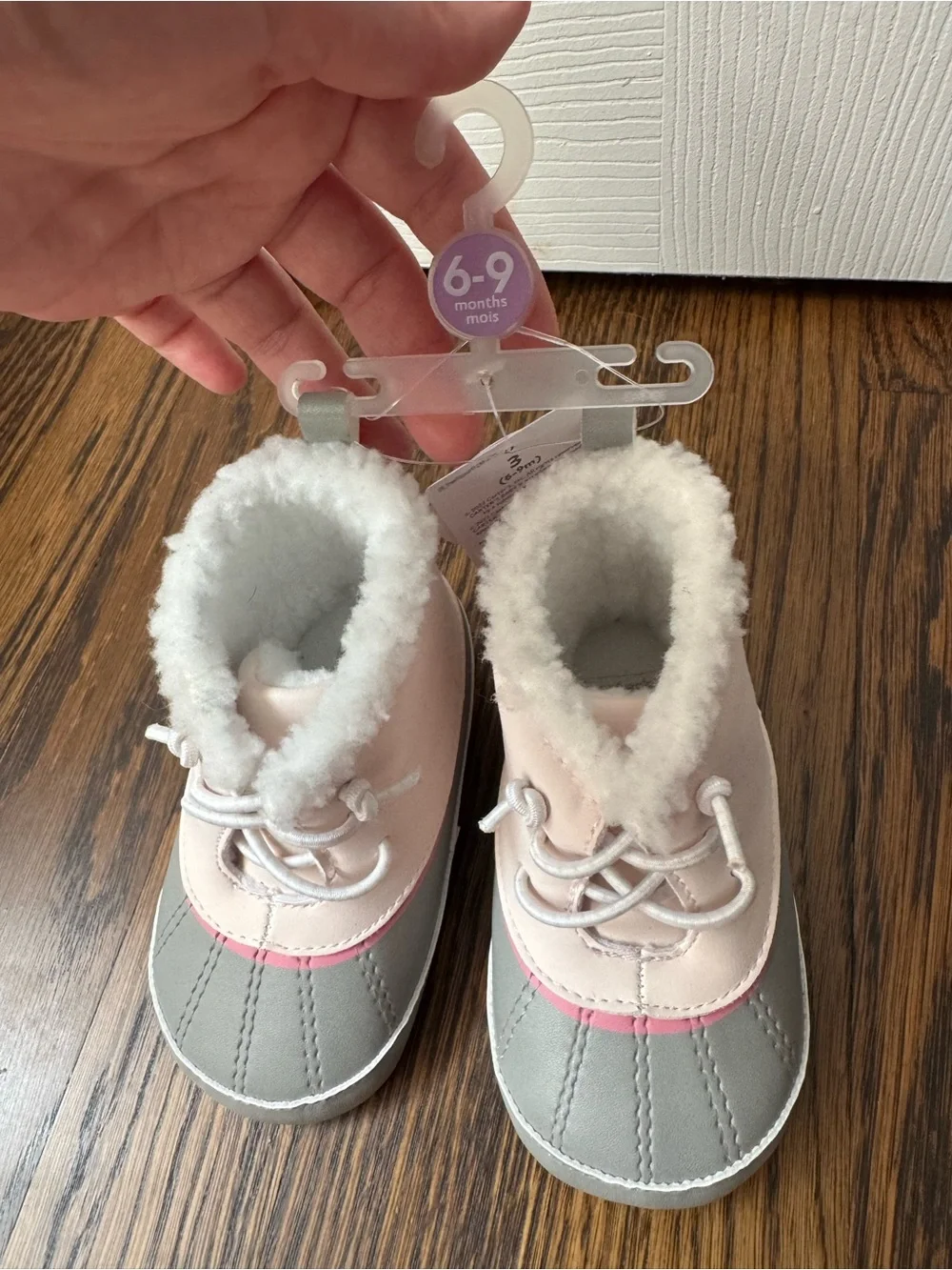 Carter’s Baby Winter Booties in Light Pink and Gray (6-9 months)